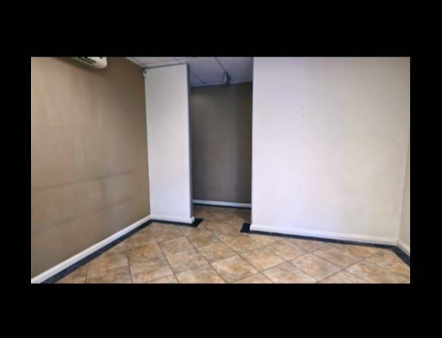 244M² OFFICE FOR SALE IN SANDTON CENTRAL